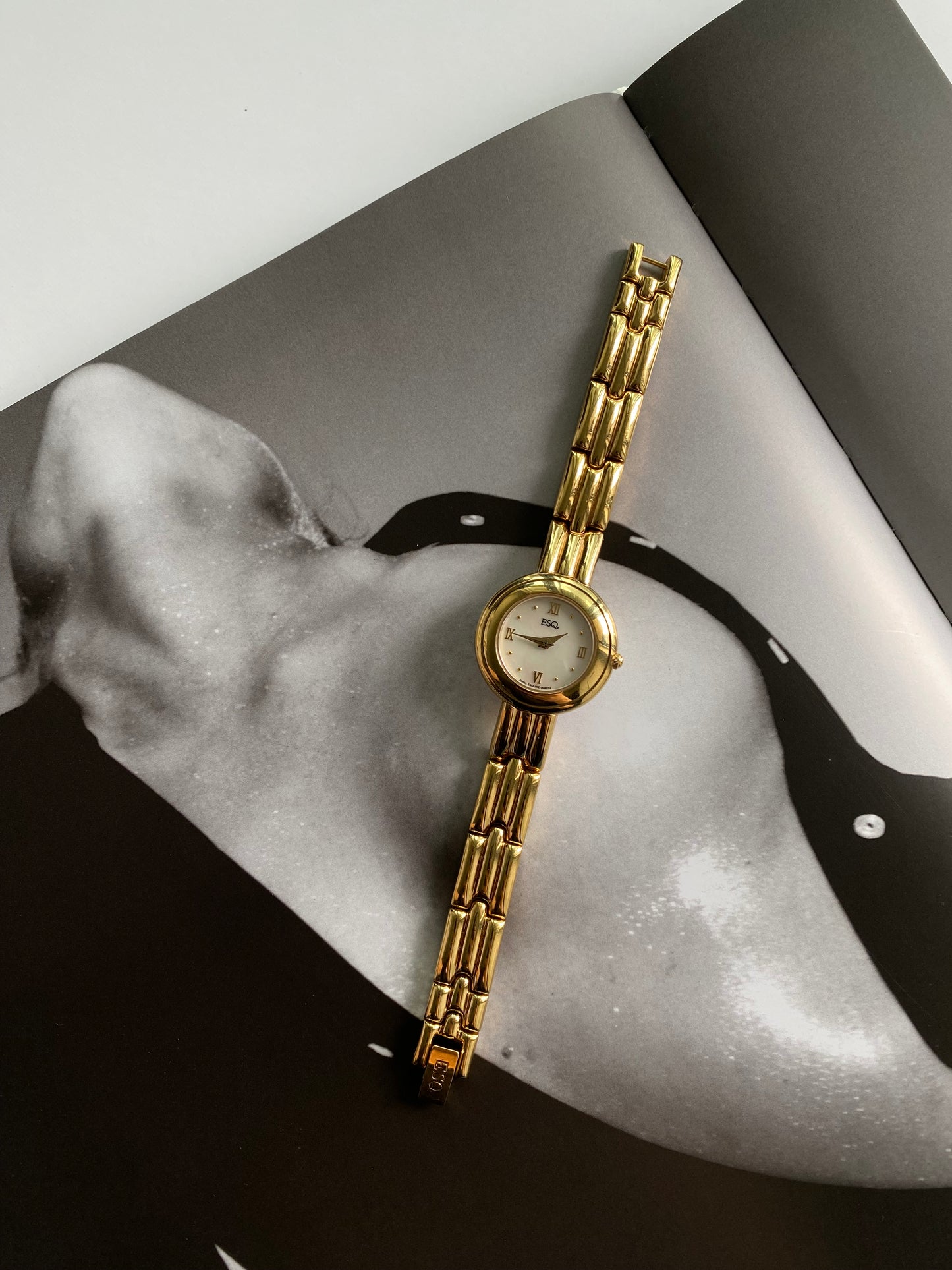 Vintage Circle Mother of Pearl Dial Gold ladies ESQ Watch