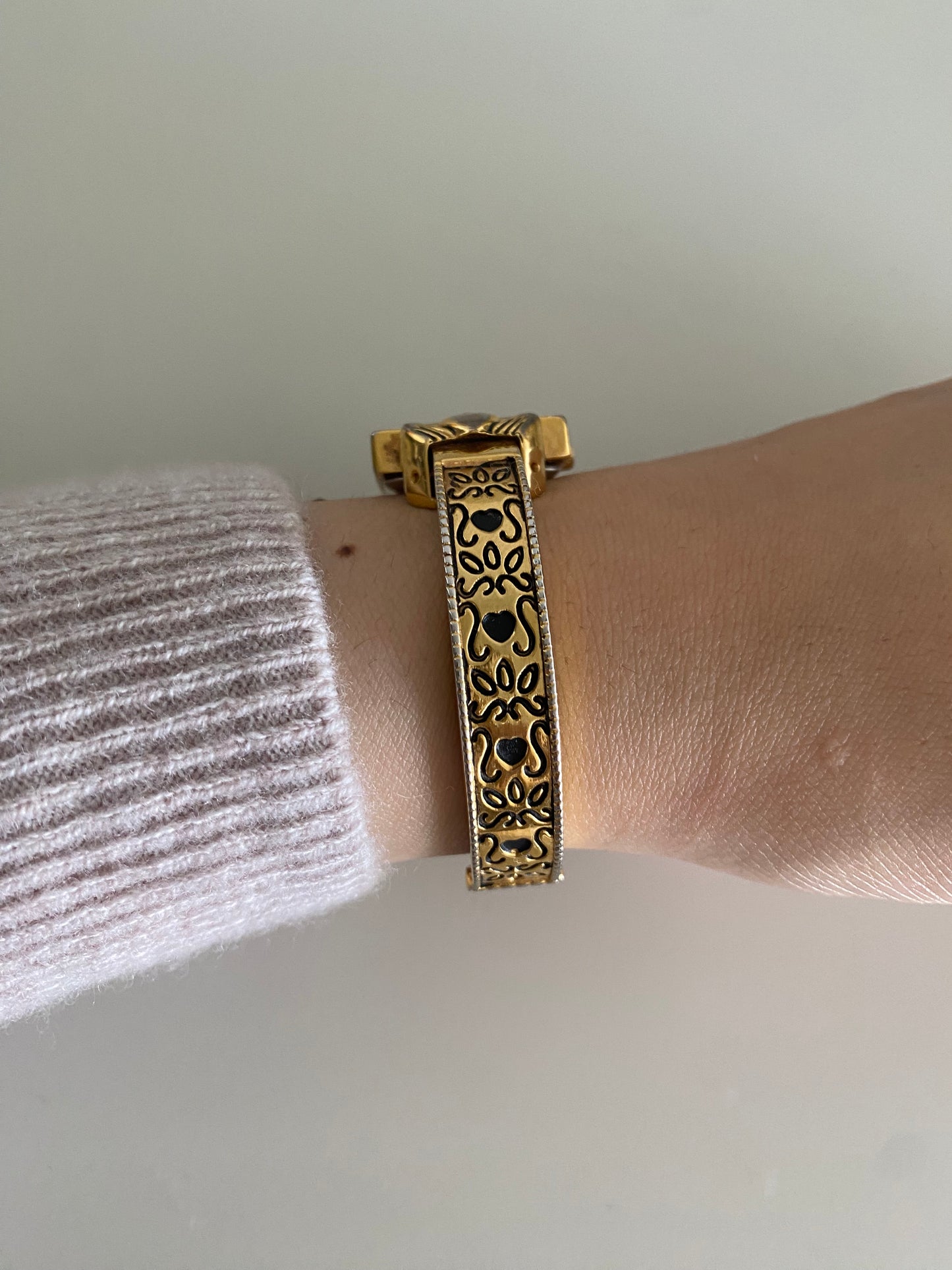 Vintage Gold Tone Claddagh Ladies cuff bracelet Watch