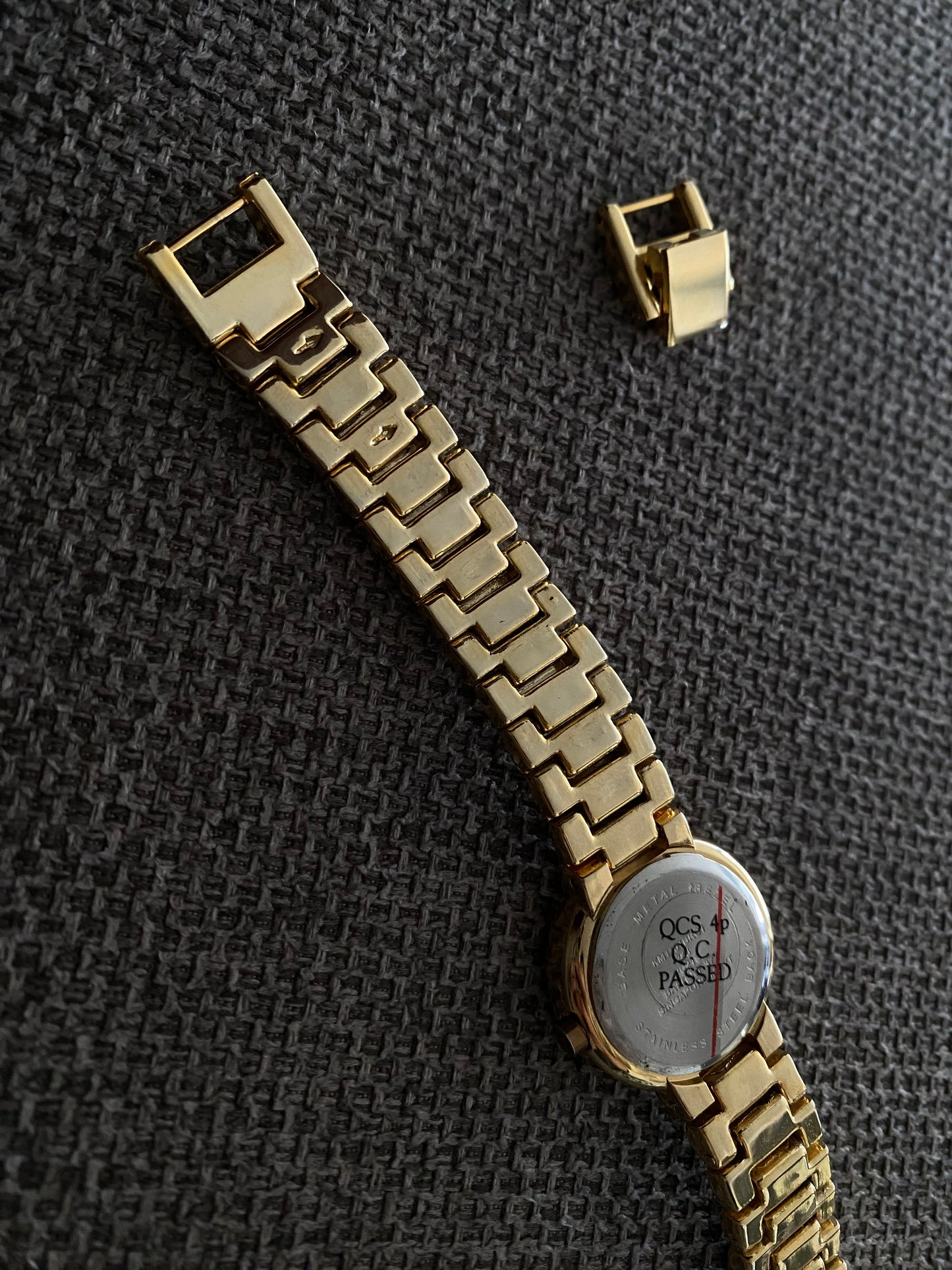 Y2K Vintage Gold-Tone Minimalist Ladies Watch