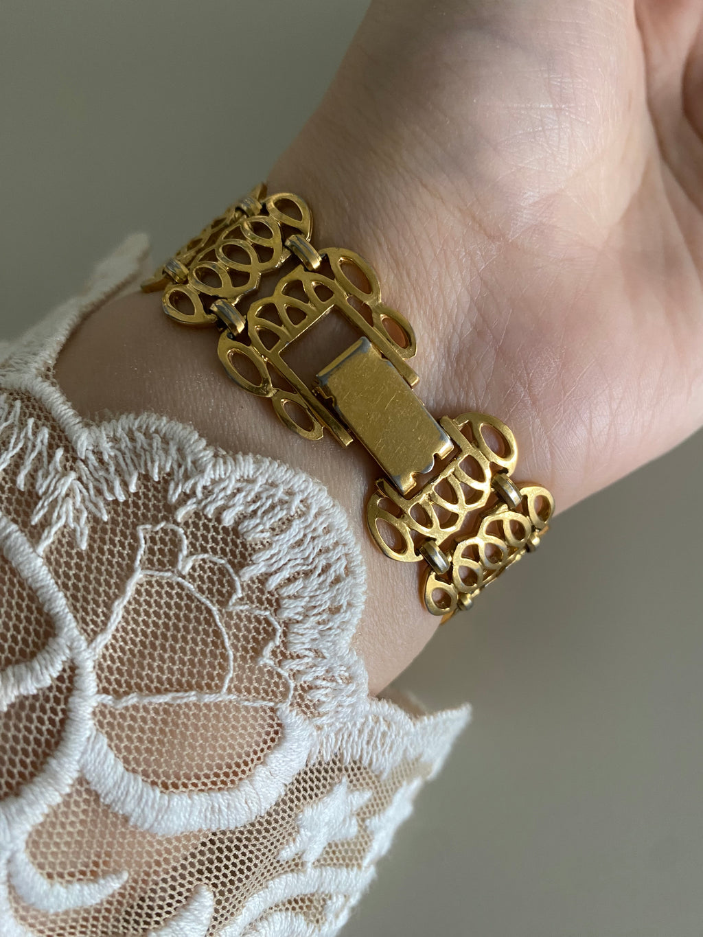 1970s Vintage Filigree Art Deco Vendôme Mechanical Watch